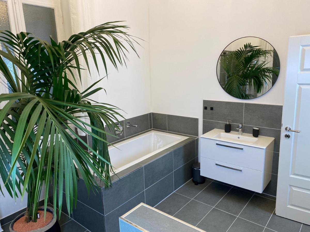 Direkter Moselblick 126m² Grosser Altbau Und Terrasse Appartamento Sankt Aldegund